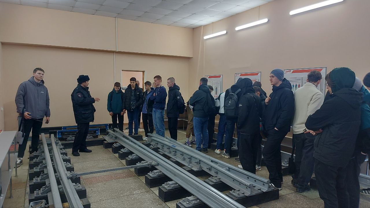 Экскурсия на железнодорожной станции «Падунские пороги»