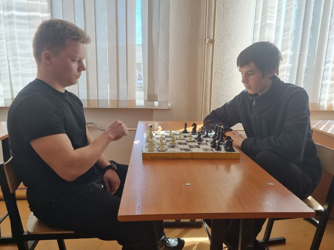Соревнования по шашкам и шахматам
